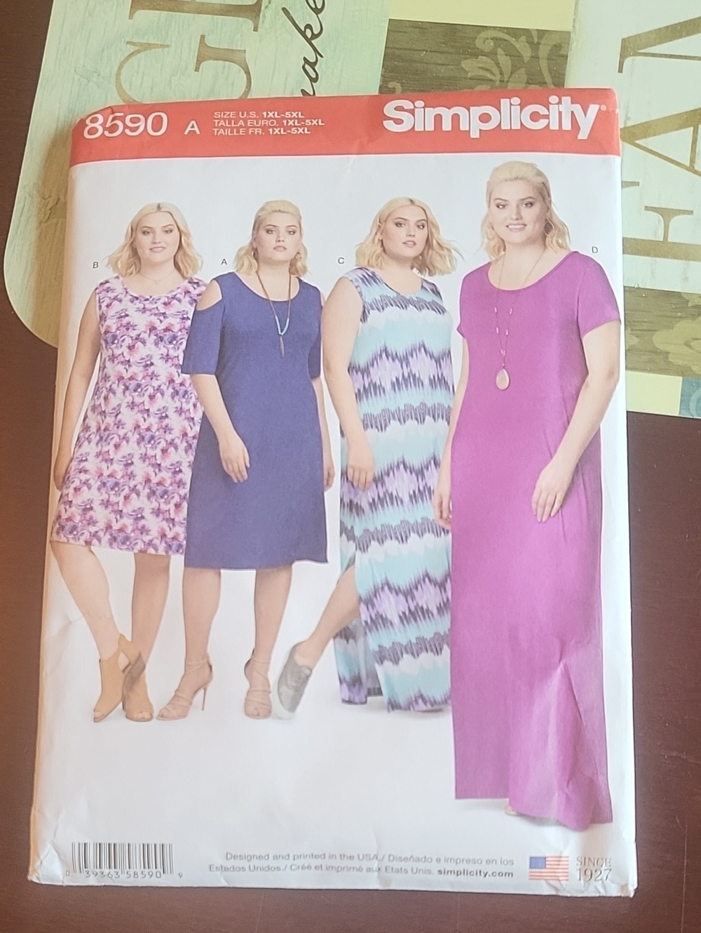 Simplicity Women’s Plus-Size Magenta Knit Dress